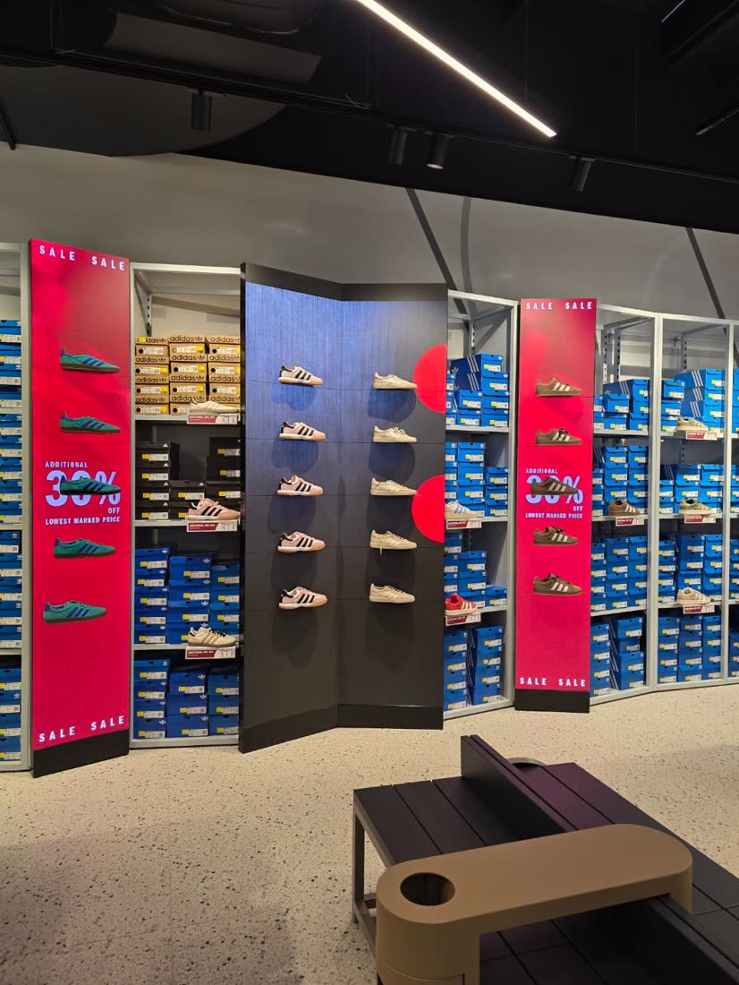 Adidas Emporium — Large-format high-end LED