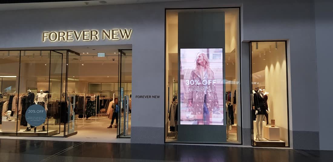 Forever New Chadstone — Large-format high-end LED