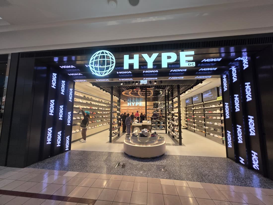 Hype DC Chadstone — LED entry portal
