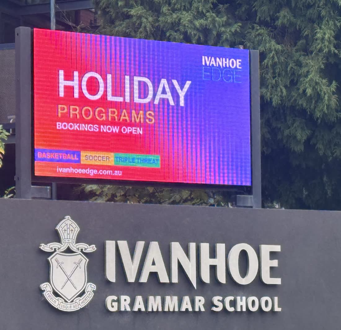 Ivanhoe Grammar School — Outdoor LED sign