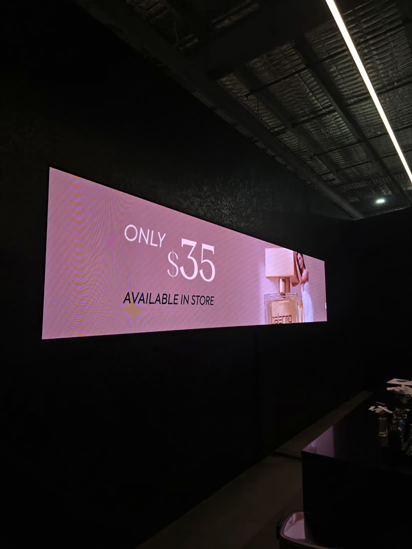 Palermo — In-store promotional LED screen